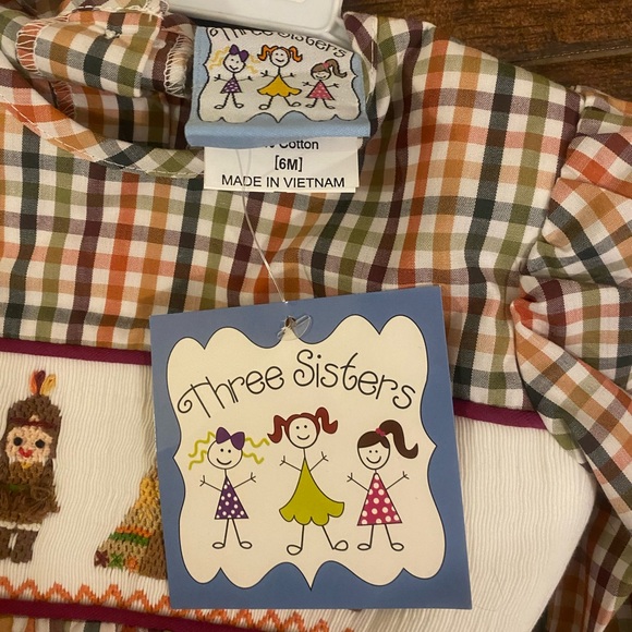 🦃 Three Sisters Smocked Thanksgiving Outfit | 6M | NWT
⸻ - Picture 4 of 4